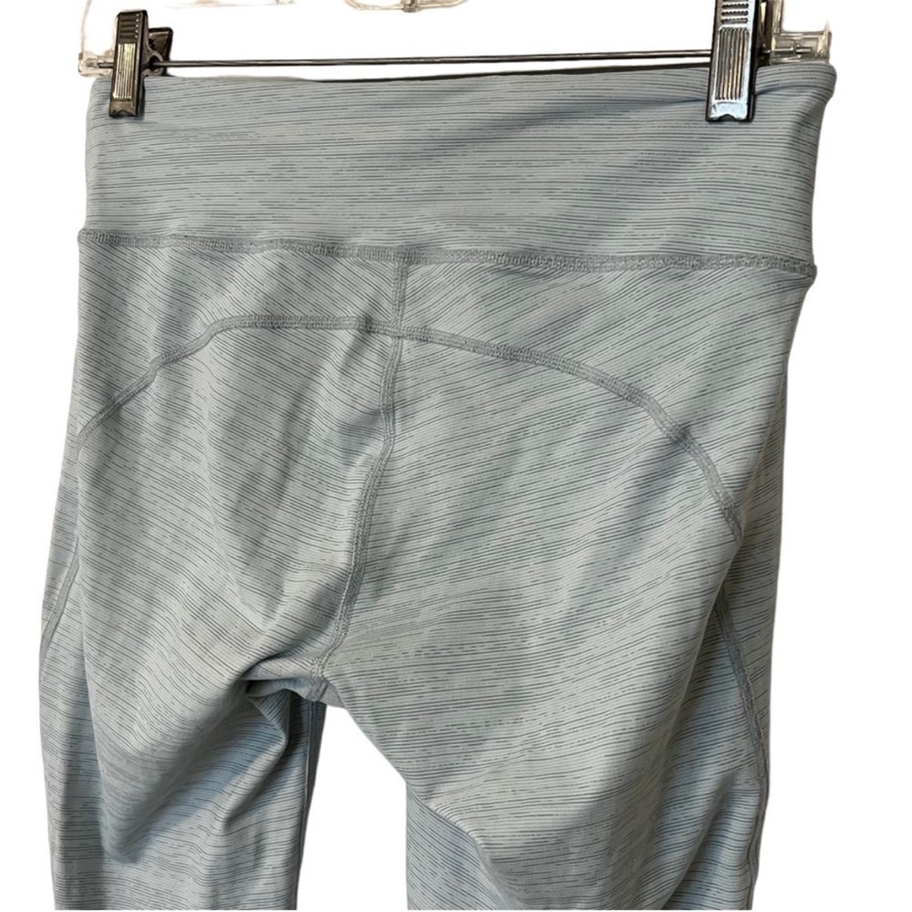 Outdoor Voices Techsweat High Rise 7/8
Flex Leggings Baby Blue M Cropped - Picture 10 of 13
